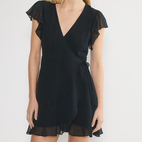 Aritzia Lawn Dress NWT - Picture 1 of 5